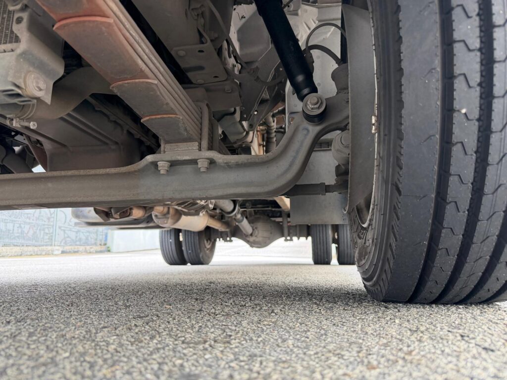 2013/07 ISUZU Elf Truck - NPR75UH5AC SERVICING RECORD