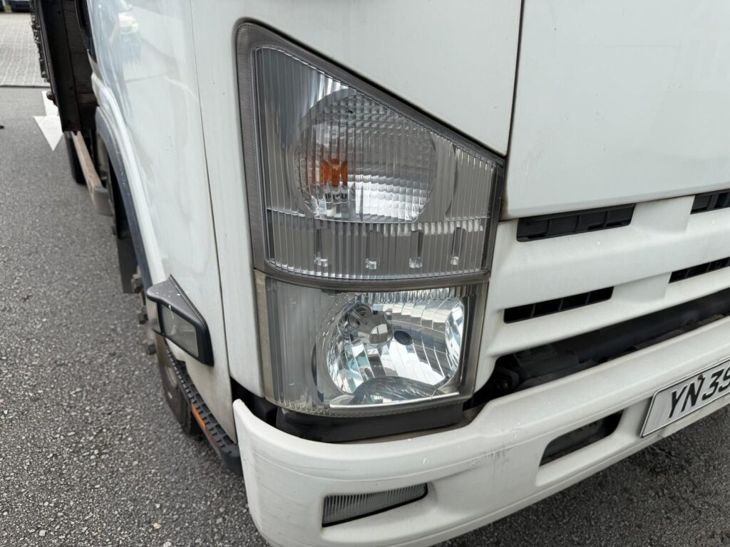 2013/07 ISUZU Elf Truck - NPR75UH5AC SERVICING RECORD