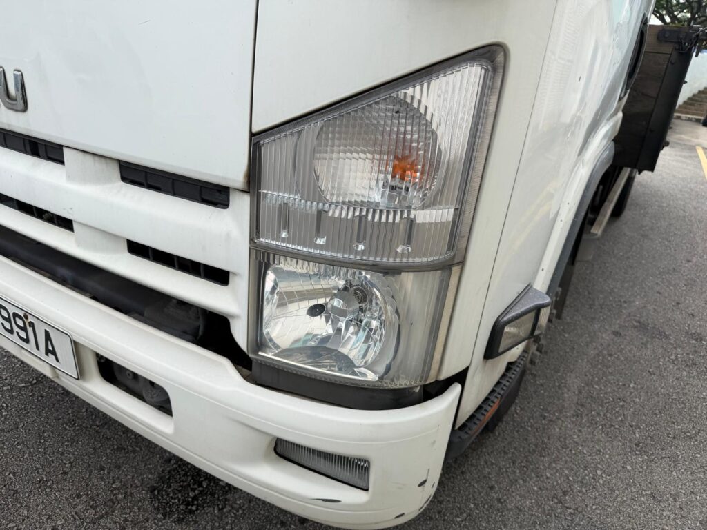 2013/07 ISUZU Elf Truck - NPR75UH5AC SERVICING RECORD