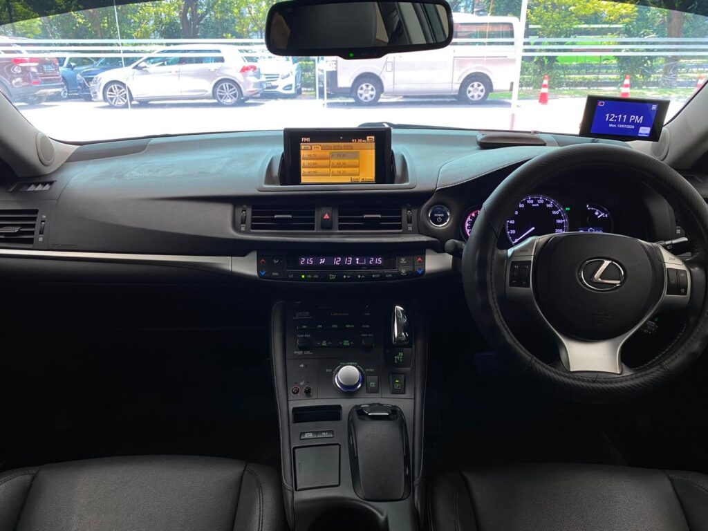 2011/07 LEXUS CT REVCAM-NAVI CT200H PREMIUM F SPORT